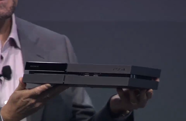 Play Station 4 (PS4)