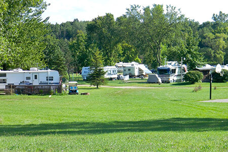 The laundrie family begins their stay at campground.