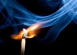 Son Agregado como elemento el aire y el fuego.