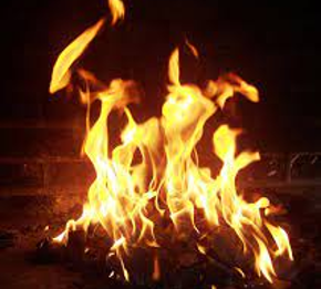 Es descubierto el fuego por los griegos