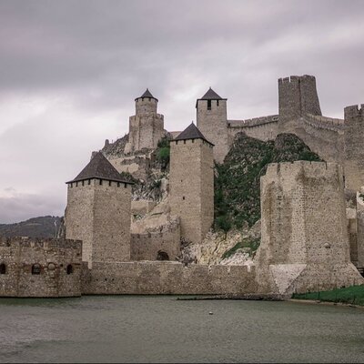 Timeline: Strugle againts the turks