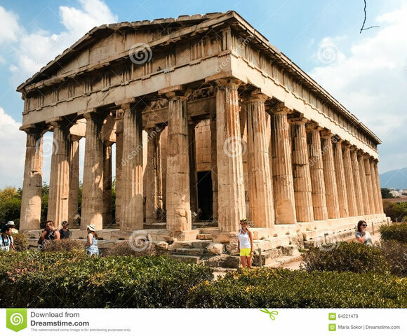 Con ayuda de arquitectos se construye el templo Acropolis en Atenas