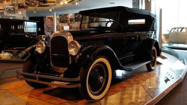 Car with hydraulic brakes and high compression engine