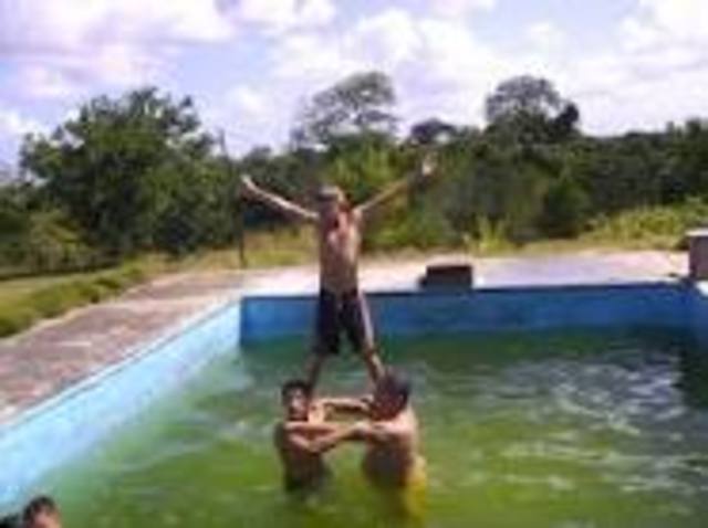 jugando con mis amigos