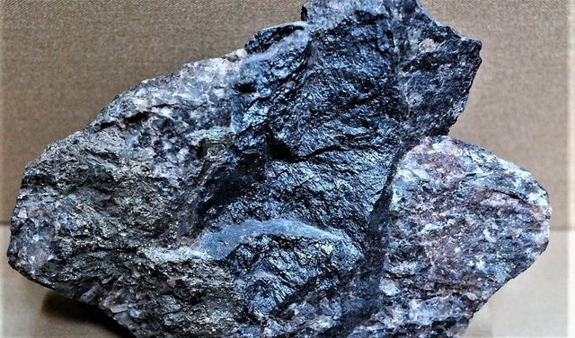 Fausto de Elhúyar. Junto con su hermano mayor descubren el Tungsteno o volframio.