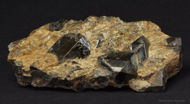 Urbain descubre el lutecio.