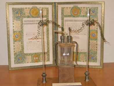 Moissan el año anterior a su muerte, recibió el premio Nobel de Química por sus logros.