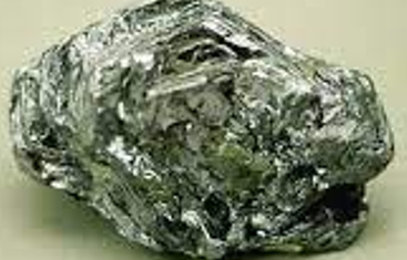 Oak Ridge, J. A. Marinsky, L. E. Glendenin y C. D. Coryell descubrieron el elemento número 61 y lo llamaron promecio