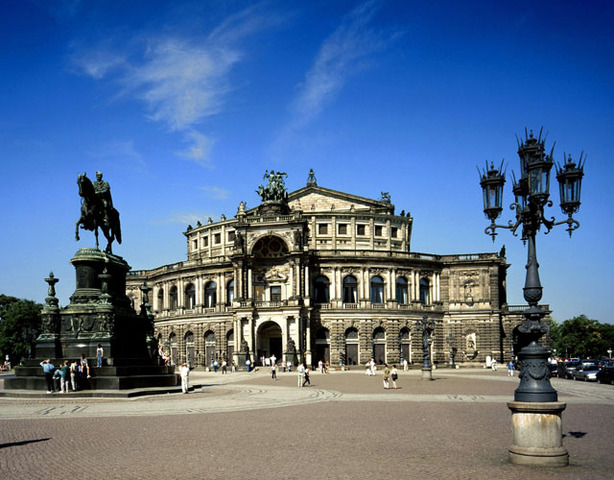 Nacimiento Gottfried Semper