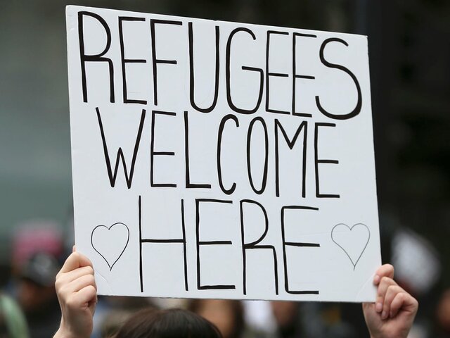 The ways in which our school could help refugees and asylum seekers.