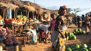 Reves con mejoras en el ambito economico