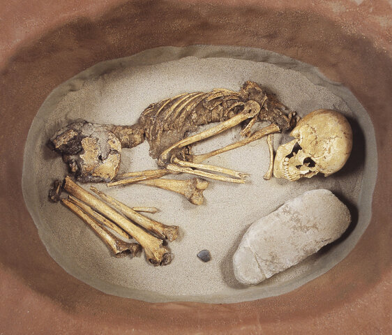 CULTURA DE LOS SEPULCROS DE FOSA