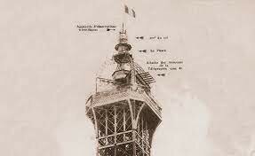 LA TORRE EIFFEL COMO ANTENA