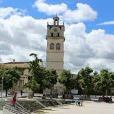 Timeline: Integrate a group of refugees in Kozani.