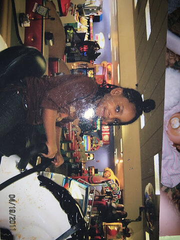 First time facing my fears and getting on the moving horse at chuck e cheese