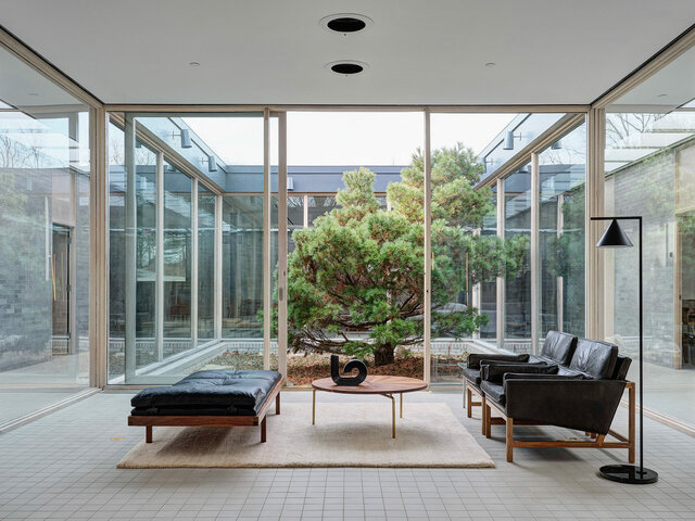 Создание первой PR-организации "Стеклянный дом"