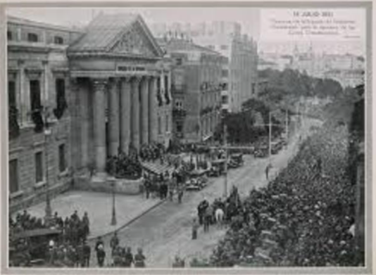 REPRODUCTION DE " L'ARRIVEE DES COUPES A SAINT SEBASTIEN "