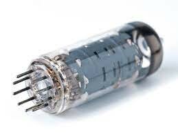 Se sustituyen las válvulas de vacío por transistores