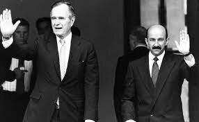 Carlos Salinas y George Bush