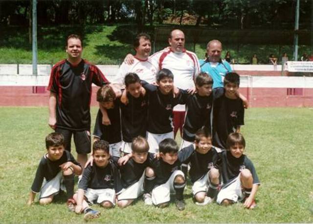 Time de futebol lá no clube