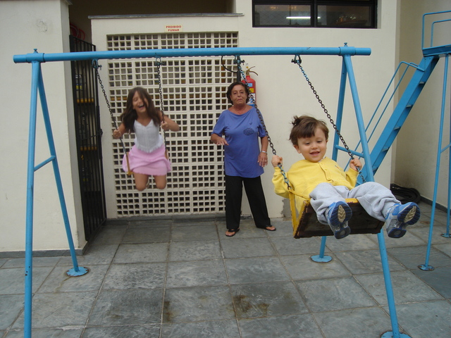 A avó da camila veio para o Brasil