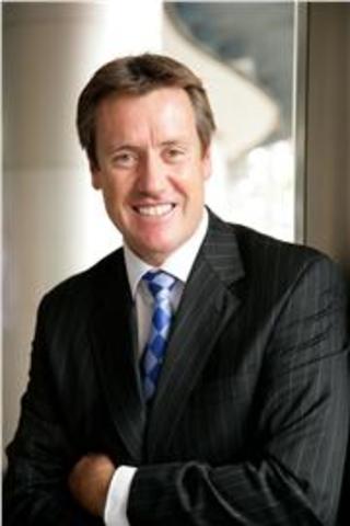 Lenovo launches attack on HP