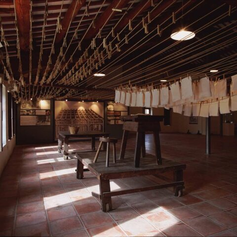 El paper a Espanya 2.1