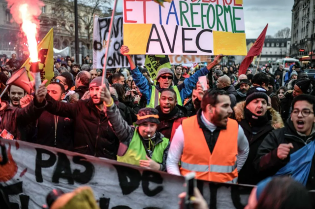 Массовые забастовки против премьер-министра и PR-кампания Национального собрания Франции