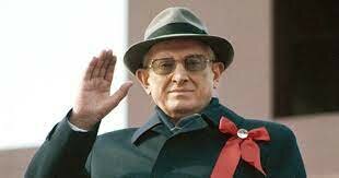 Muere Andropov