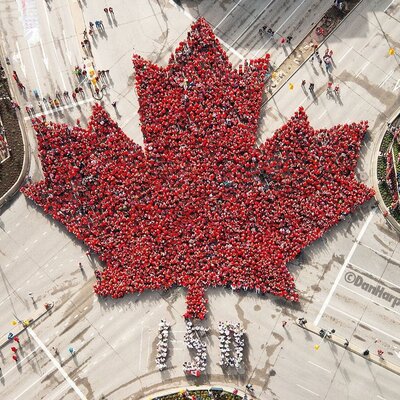 Timeline: Развитие PR в Канаде