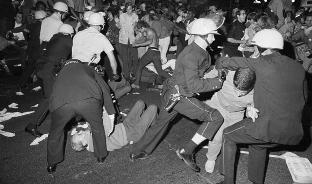 Riots outside Democratic Party convention in Chicago