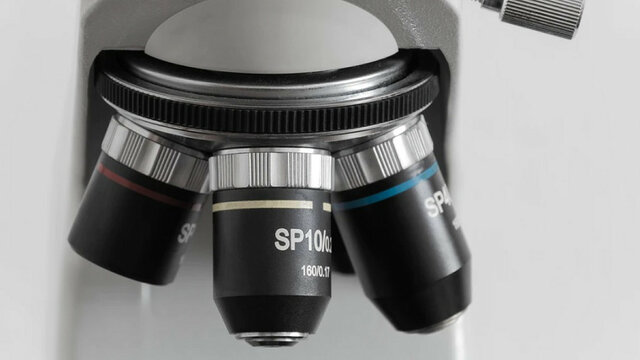 Creación del primer revólver