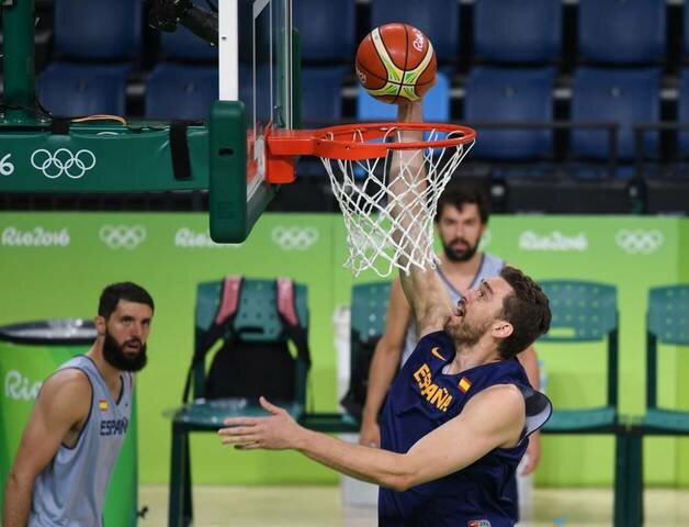 Baloncesto como deporte olimpico.