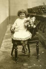 At the age of six Frida fell ill with polio, causing her right leg to remain shorter than the other