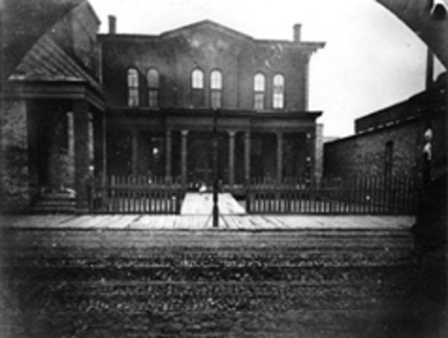 Jane Addams Opens the Hull House