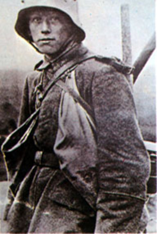 Erich Remarque's Military Service.