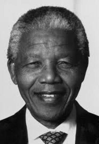 Nelson Mandela Becomes President