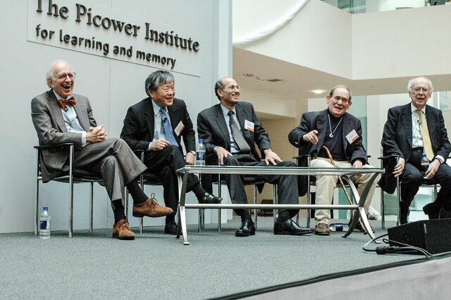 (Tonegawa, Kandel, Axel, & Watson, 2005),