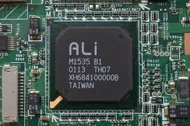 Diciembre 30 de 1997 " ALi M1533 "