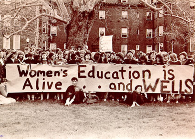 Number of Women Going to College Increases