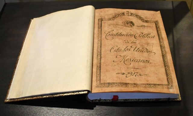 Promulgan en Querétaro de la "Constitución de 1917"