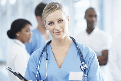 Grado en Enfermería y Doctorado.