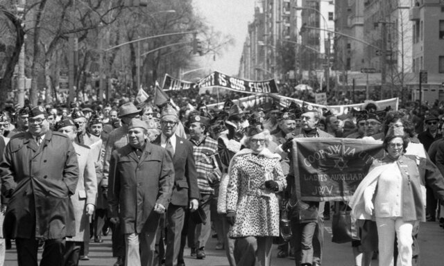 Jew are Allowed to Emigrate