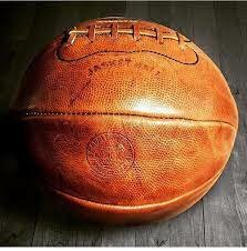 Primer partido oficial