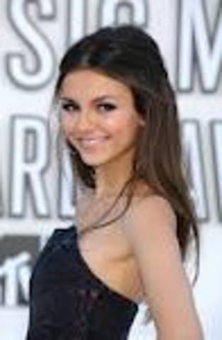 victoria justice