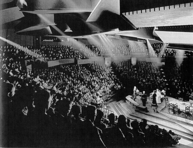 A los 16 empieza sus estudios