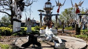 Chauvin Sculptures Break