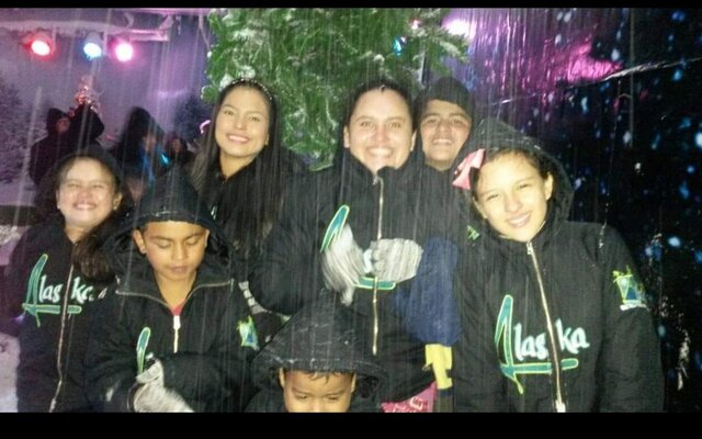 Fui con mi familia a una tracción llamada Alaska nieve