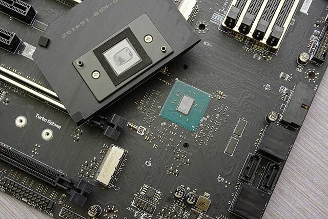 Intel´s X299: Skylake-X y Kaby Lake- X