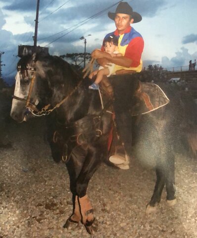 Mi primera vez montando a caballo